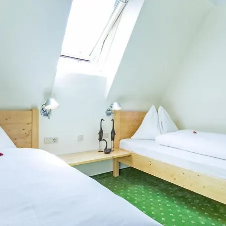Holiday home Little Garden-villa Portschach am Woerthersee
